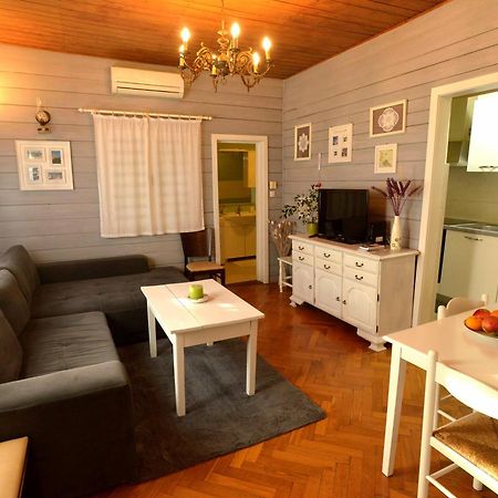 Apartments Antonella ซาเกร็บ ภายนอก รูปภาพ