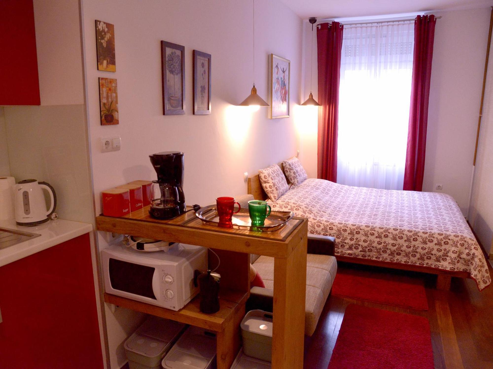 Apartments Antonella ซาเกร็บ ภายนอก รูปภาพ