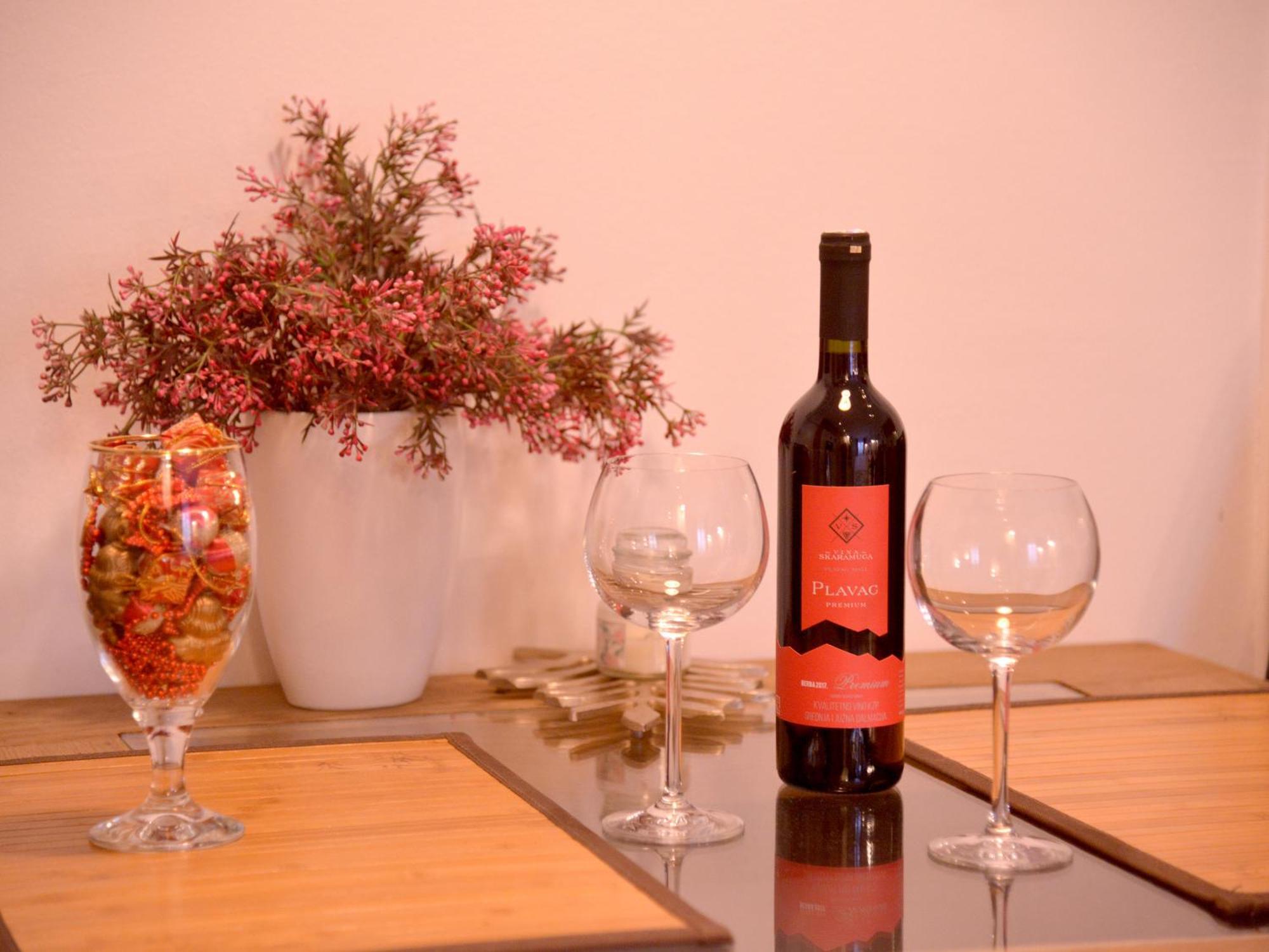 Apartments Antonella ซาเกร็บ ภายนอก รูปภาพ
