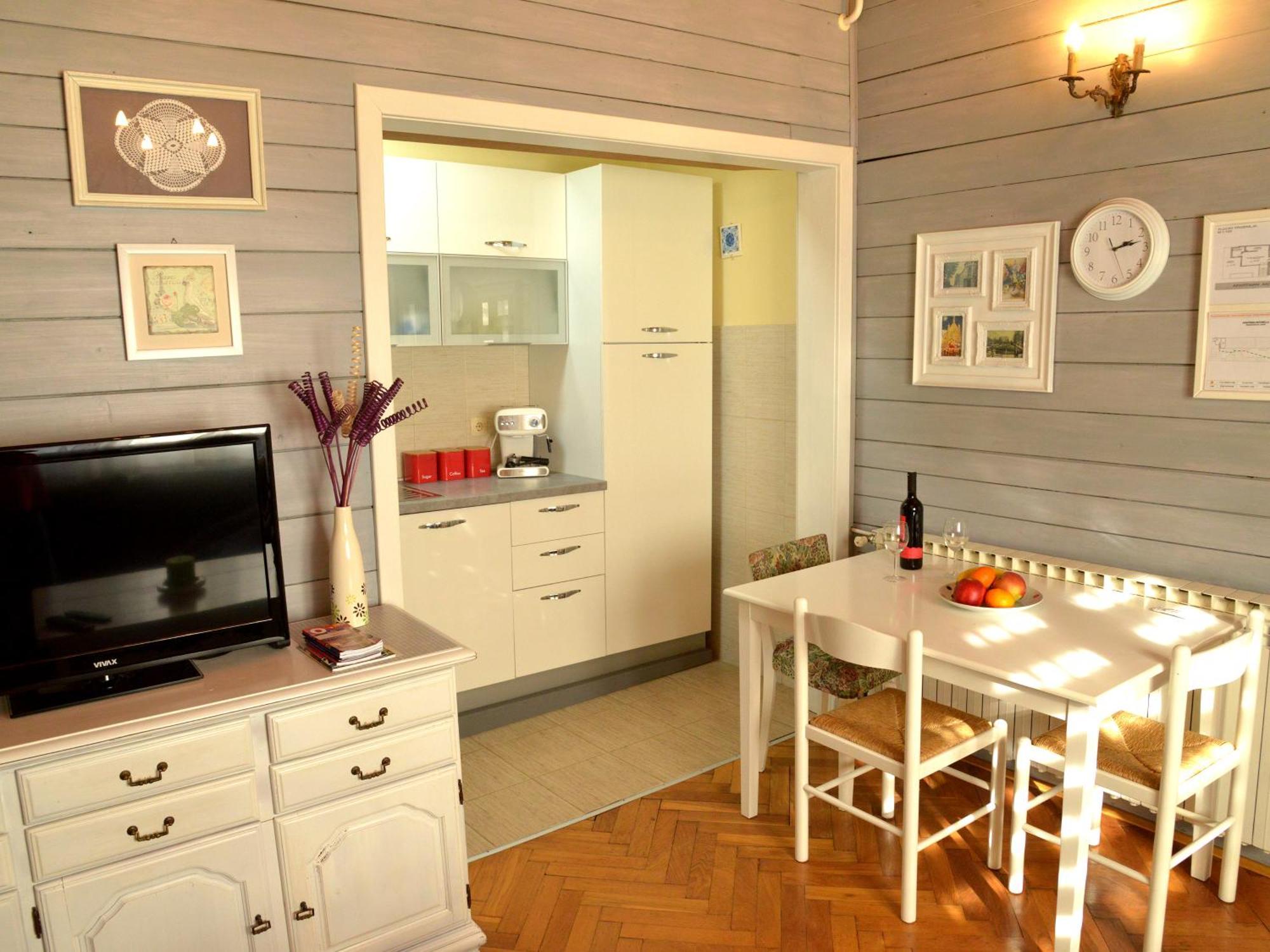 Apartments Antonella ซาเกร็บ ภายนอก รูปภาพ