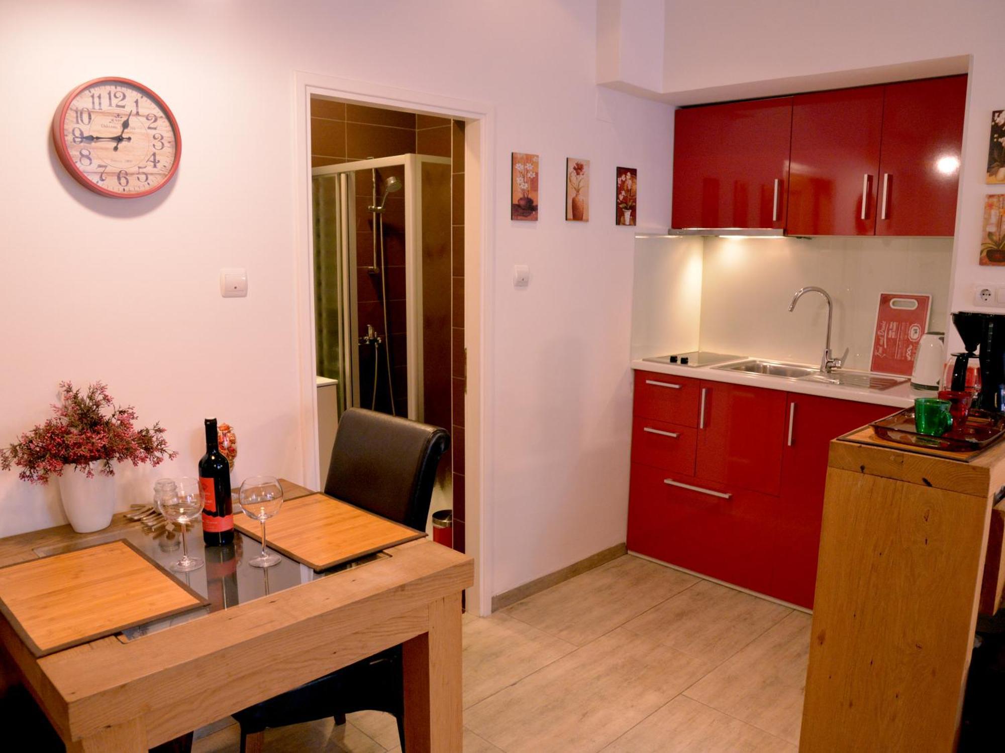 Apartments Antonella ซาเกร็บ ภายนอก รูปภาพ